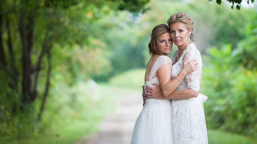 978×550-Kate-&-Kathy-together-forest