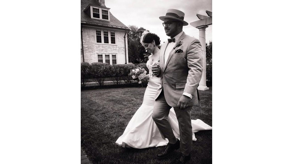 978×550-Luis-&-Hilda-walking-together